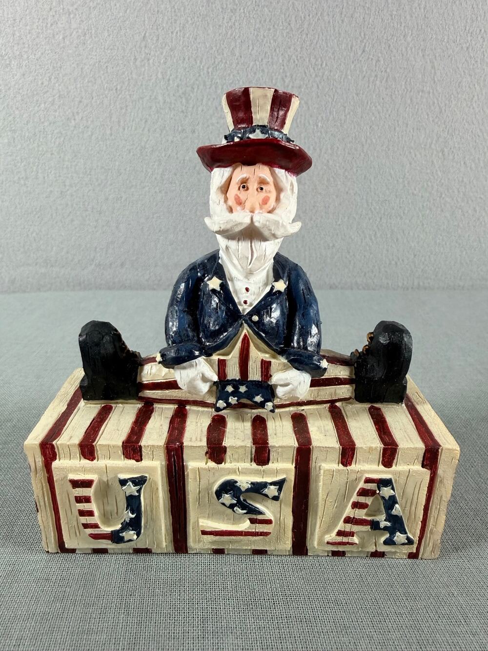 USA UNCLE SAM PATRIOTIC RESIN FIGURINE SITTING ON USA BLOCKS 4TH OF JULY DECOR